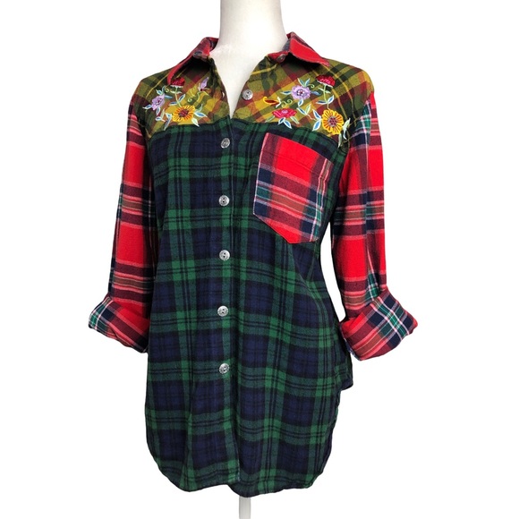 Vintage Blair Patchwork Flannel Shirt Red Blue Plaid Floral Embroidered Top - Picture 2 of 7